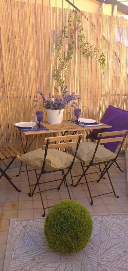Appartamenti Diffusi Di Villa Fiorita Con Accesso Alle Piscine Della Struttura Principale カットーリカ エクステリア 写真